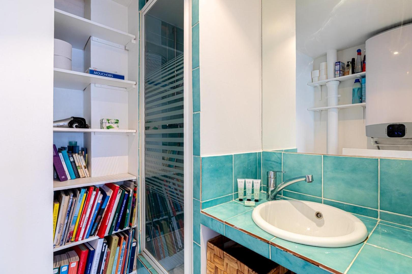 Apartment Guestready - Bright Parisian Charm • Chateau D'eau